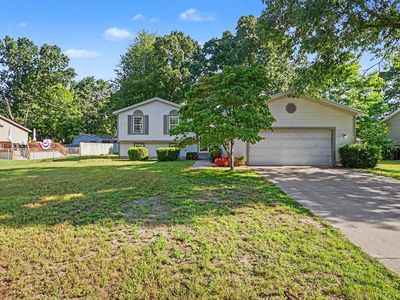 102 Eugene Ave, Norton Shores, MI, 49441