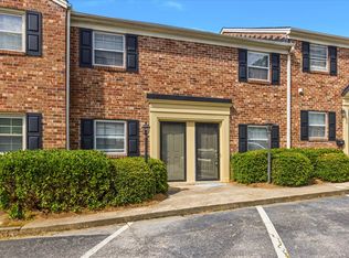 2530 E North St APT 3D, Greenville, SC 29615