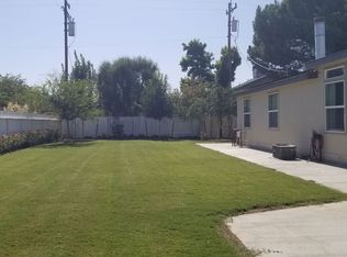 18011 Brimhall Rd, Bakersfield, CA 93314