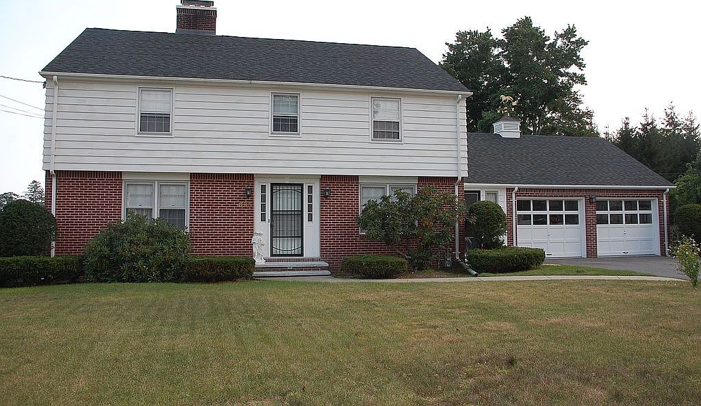 695 Chapin St, Ludlow, MA 01056 Zillow