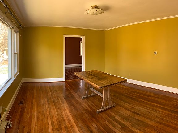 5th image of 528 Norman Fair Ave