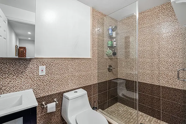 Rented by Daniel Gale Sotheby's International Realty | media 26