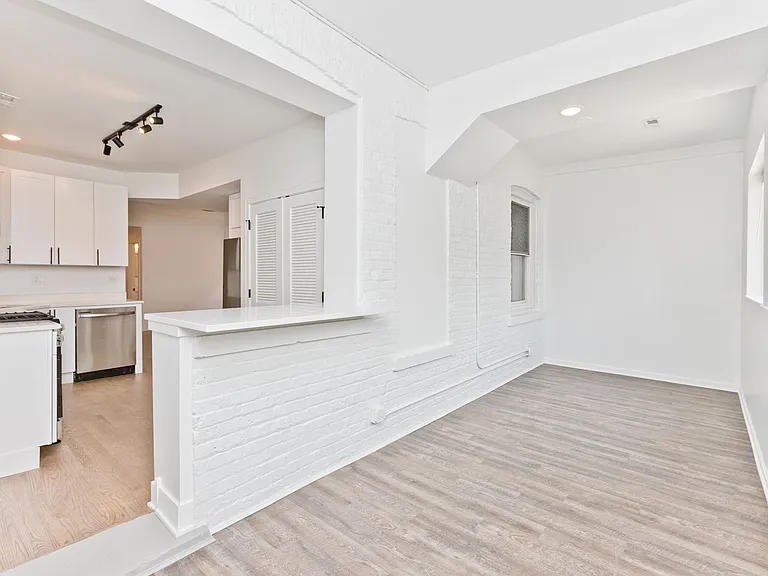 Karkif Lincoln LLC — Photo 8