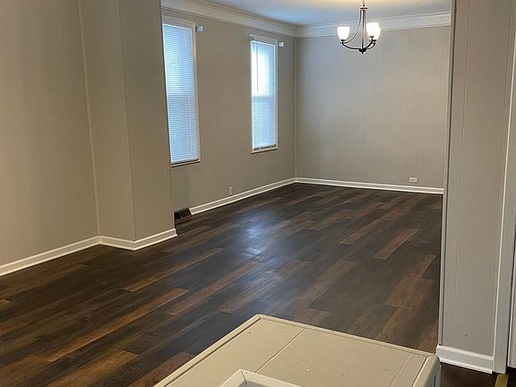 3rd image of 45 N Thomas Ave