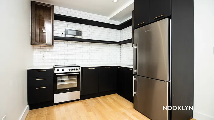Rented by Nooklyn NYC LLC | media 36