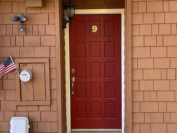 2nd image of 113 Madeline Dr #9