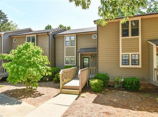 1217 Watermark Ct, High Point, NC 27265