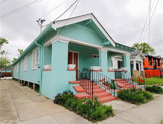 2nd image of 2311 Joliet St
