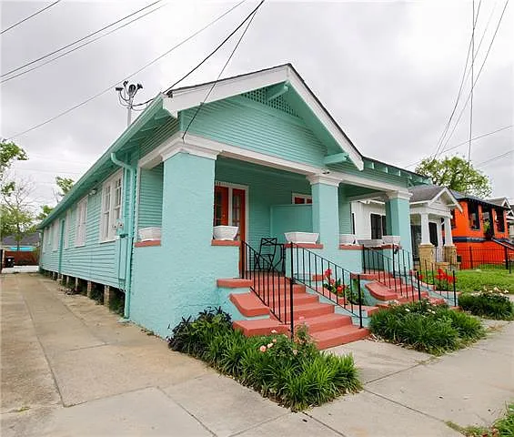 Building Photo - 2311 Joliet St