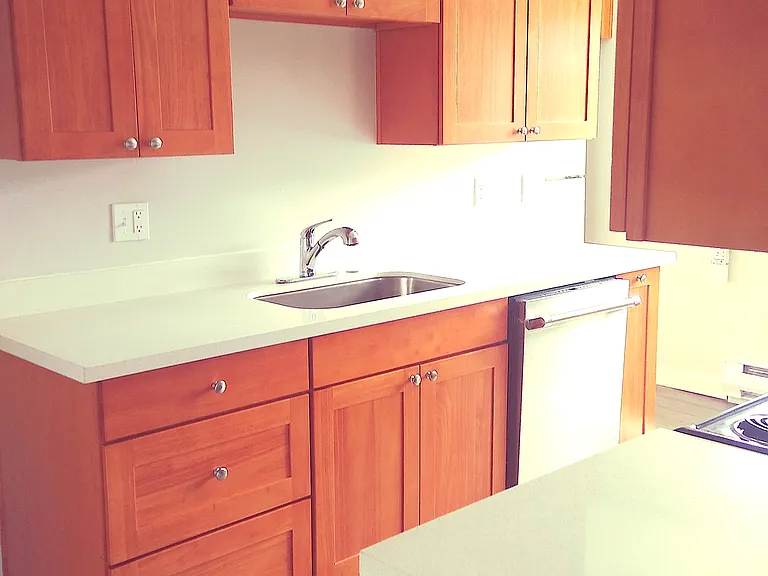 2518 E Pike St — Photo 4