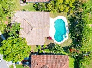 10060 Lexington Estates Blvd, Boca Raton, FL 33428