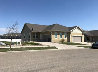 3032 Golden Vista Ave, Williston, ND 58801