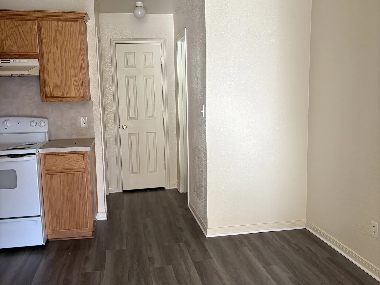 3807 YS Pak Ct - C — Photo 4