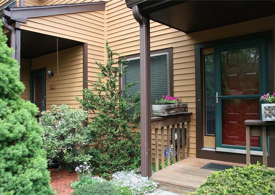 1st image of 47 Touchstone Way #47