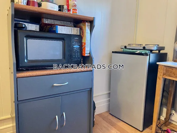 248 Newbury St, Boston, MA