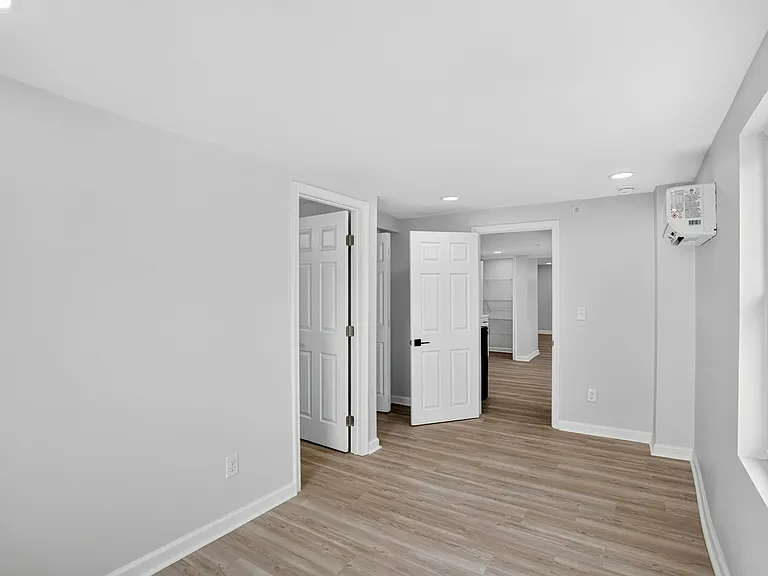 428 S Governors Ave #B — Photo 21