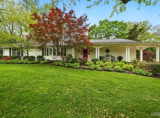 915 Woodshire Ln, Saint Louis, MO