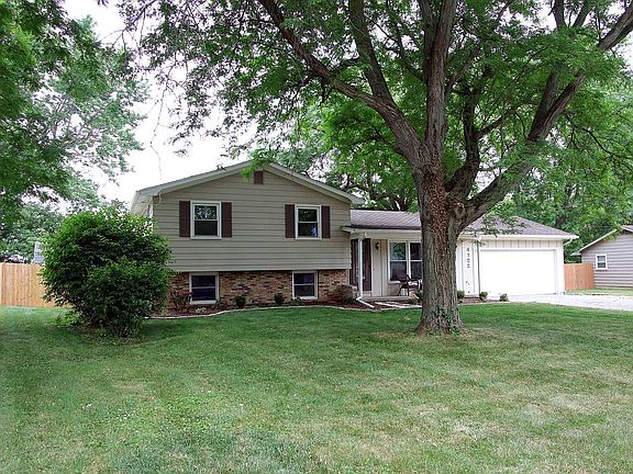 3rd image of 4122 Beaverbrook Dr