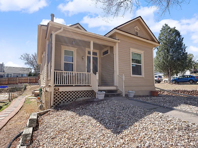2429 W Platte Ave #B — Photo 22