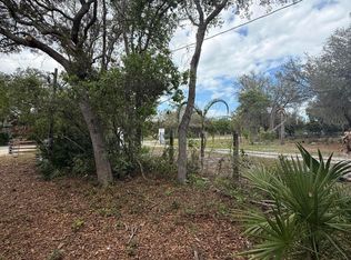 228 Browns Hammock Rd, Crescent City, FL 32112