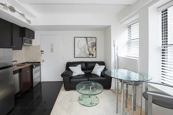 Rented by Empire State Properties | media 2