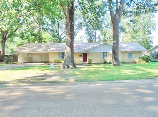 607 Mary Ann Dr, Pearl, MS 39208