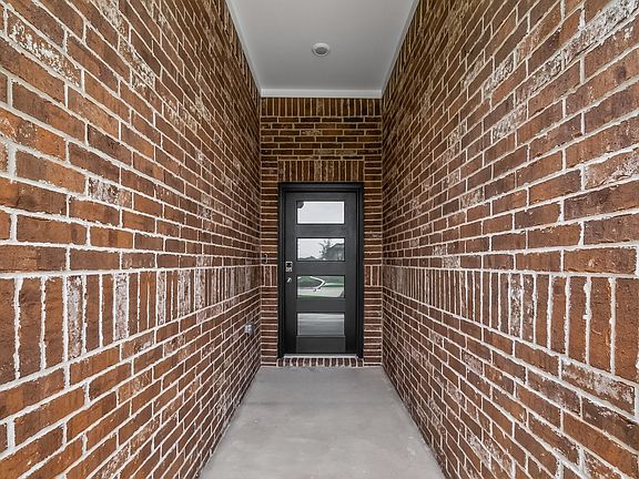 Covered Front Porch