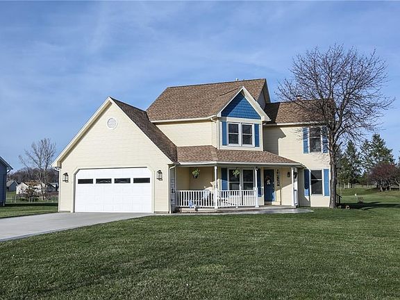 3rd image of 2 Jamie Lynn Dr