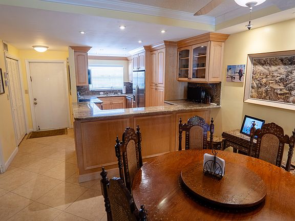 5th image of 700 NE Harbour Ter APT 224