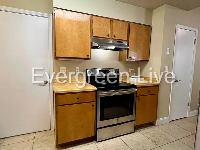 109 Barnsbury Ct — Photo 6