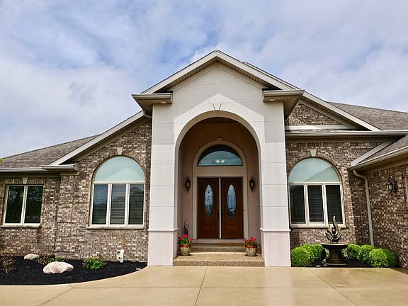 2nd image of 5516 Red Cedar Dr
