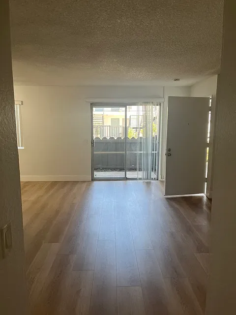 La Fayette Apartments — Photo 4