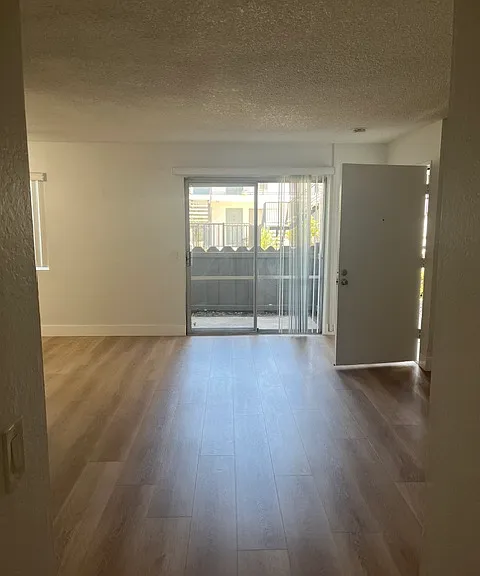 La Fayette Apartments — Photo 4