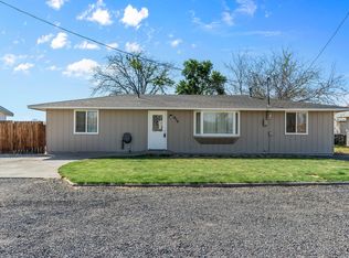 856 NW Commercial St, Madras, OR 97741