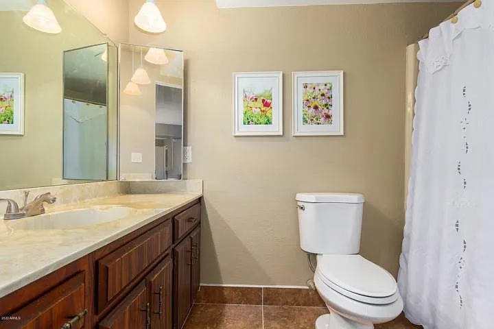 808 E Lawrence Ln #103 — Photo 5