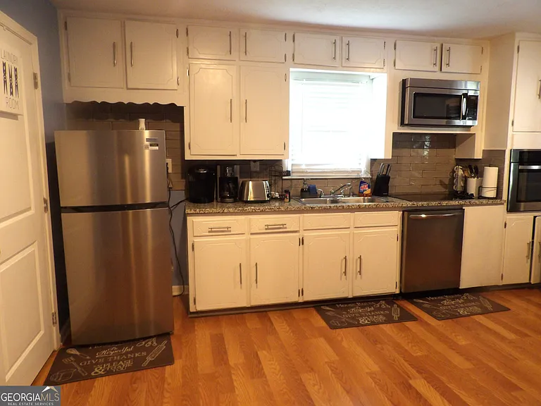 335 Bay Creek Rd — Photo 6
