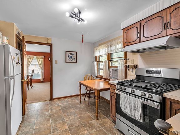 5th image of 479 Wendel Ave