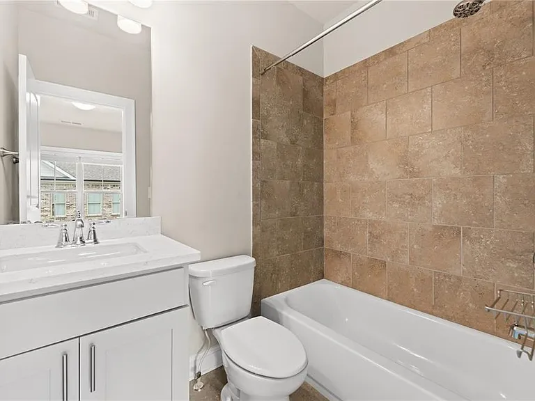 205 Bedford Aly — Photo 31