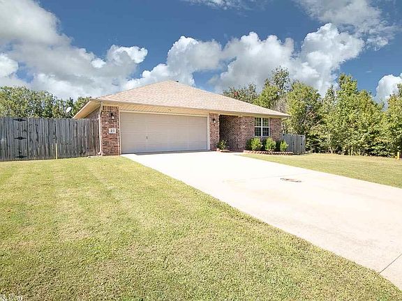 3rd image of 21 Windsor Park Dr