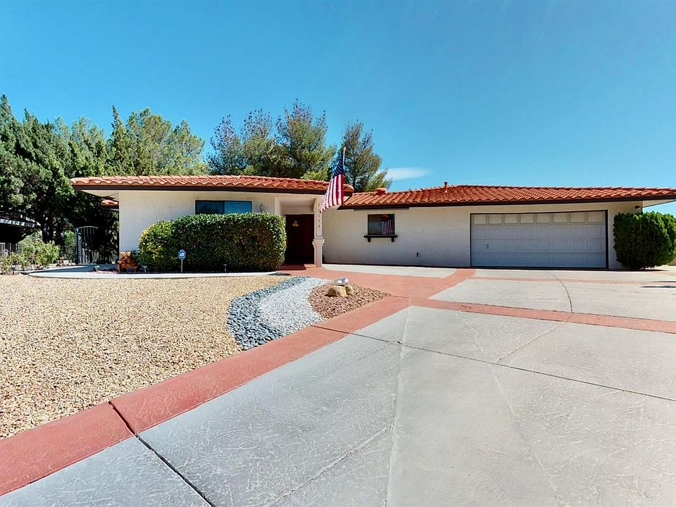1st image of 18199 Country Glen Dr