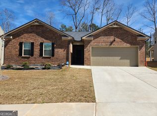 4090 Spencer Ln, Lithonia, GA 30038