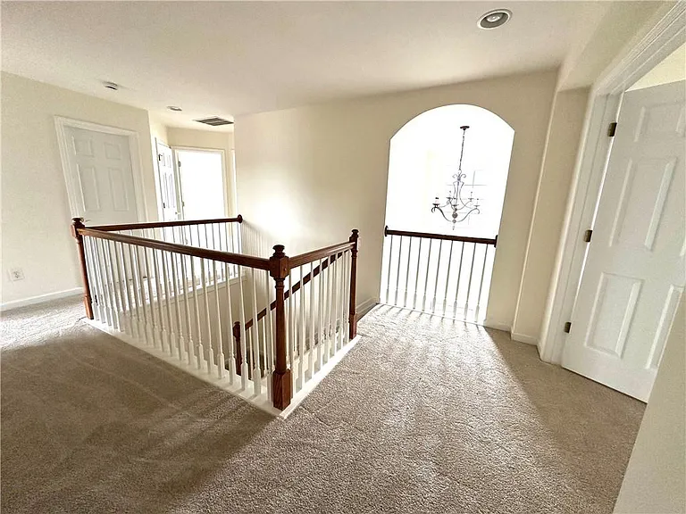 5876 Rue Villa Ln — Photo 5