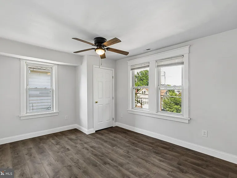 124 Lexington Ave #2 — Photo 8