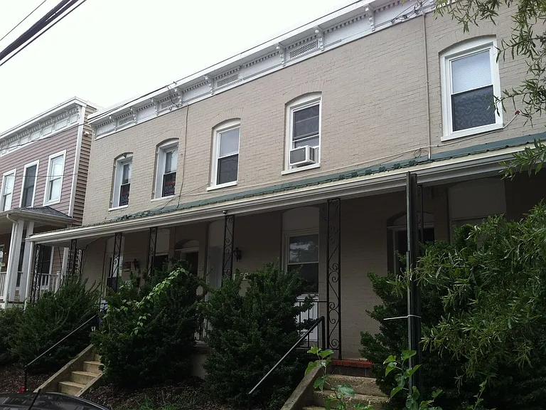 1019 W Leigh St — Photo 13