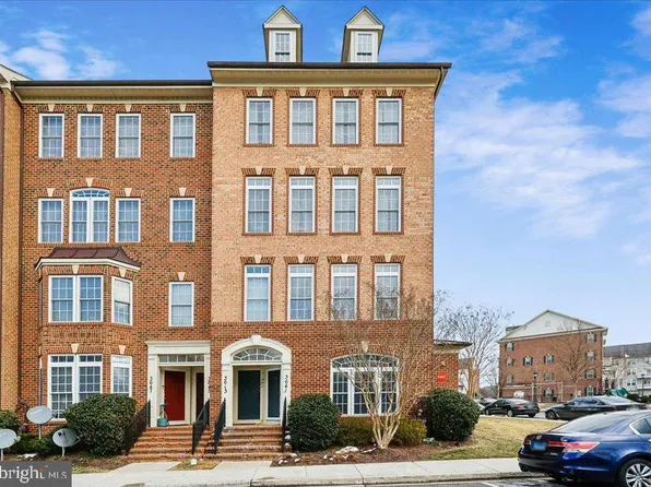 3641 Spring Hollow Ln #3641, Frederick, MD 21704