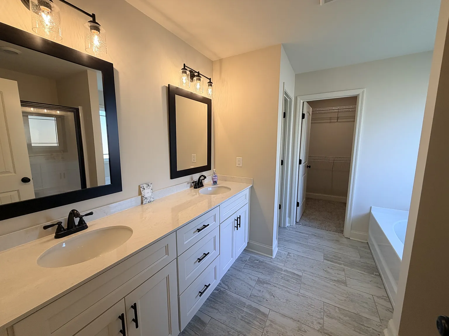 109 Mink Way - 1 — Photo 2