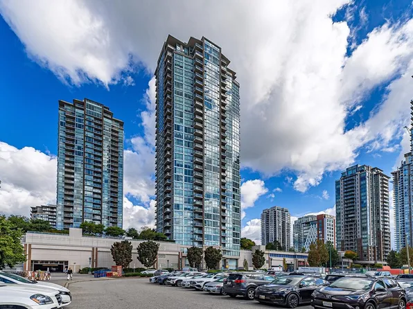 2975 Atlantic Ave #905, Coquitlam, BC V3B 0C5