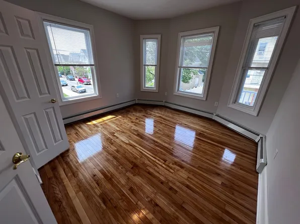 20 Newbern Ave Floor 2, Medford, MA 02155