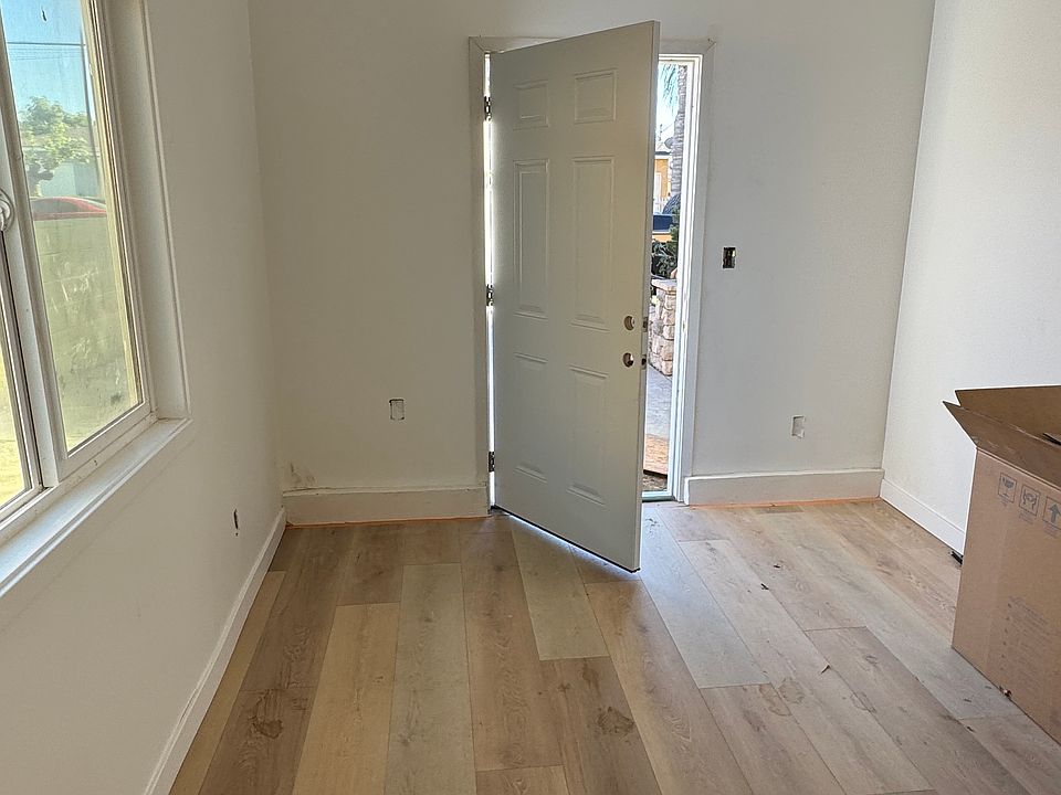 2nd image of 2113 Wesleygrove Ave #B