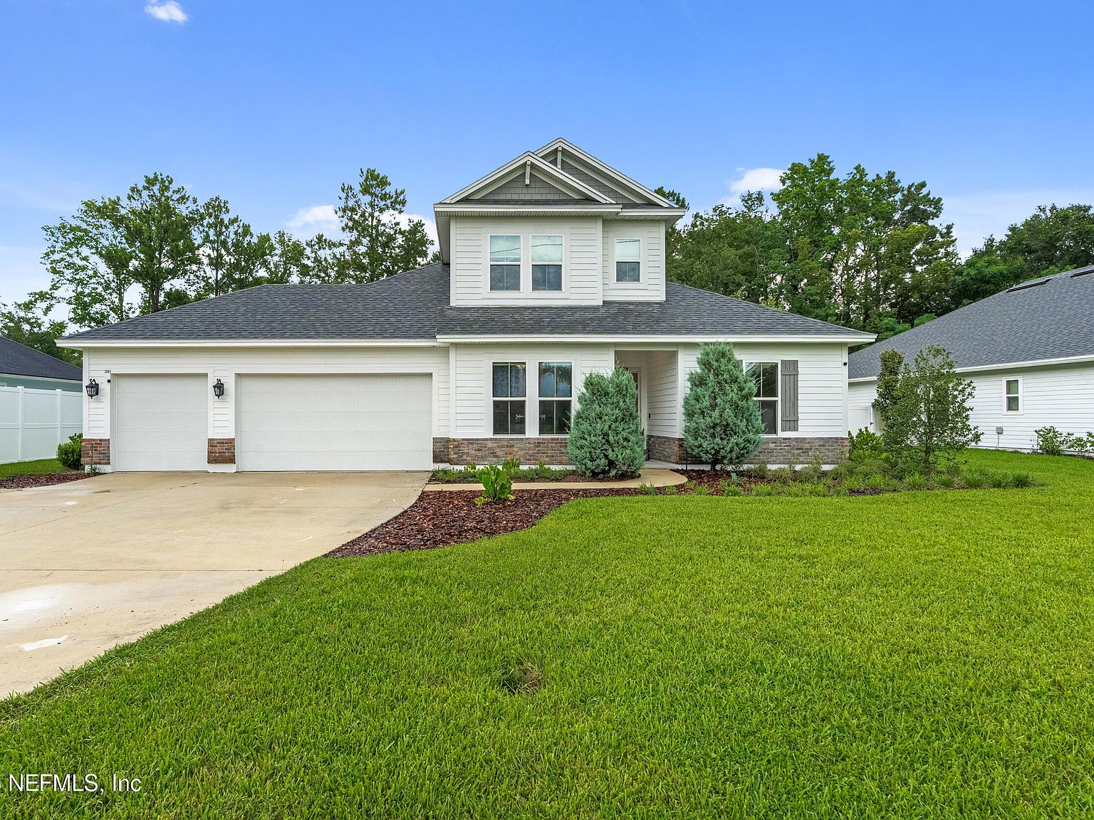 Arinco-houseです The San Lorenzo II New Home in McAllen, TX | Aqualina at Tres